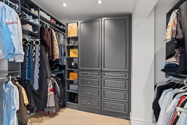 Additional image 39 of 184 Macpherson Ave