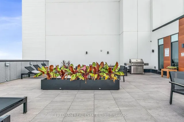 Additional image 24 of 95 Dundas St Unit 605