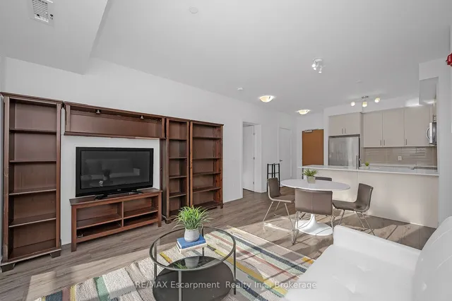 Additional image 17 of 320 PLAINS Rd Unit 220