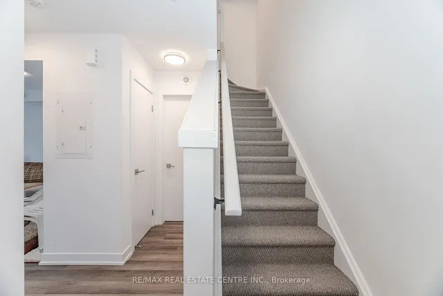 Additional image 21 of 155 Veterans Dr Unit 7