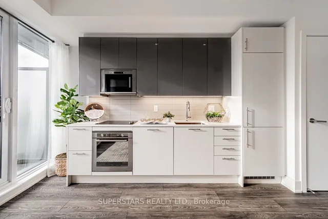 Additional image 5 of 403 Church St Unit 2613