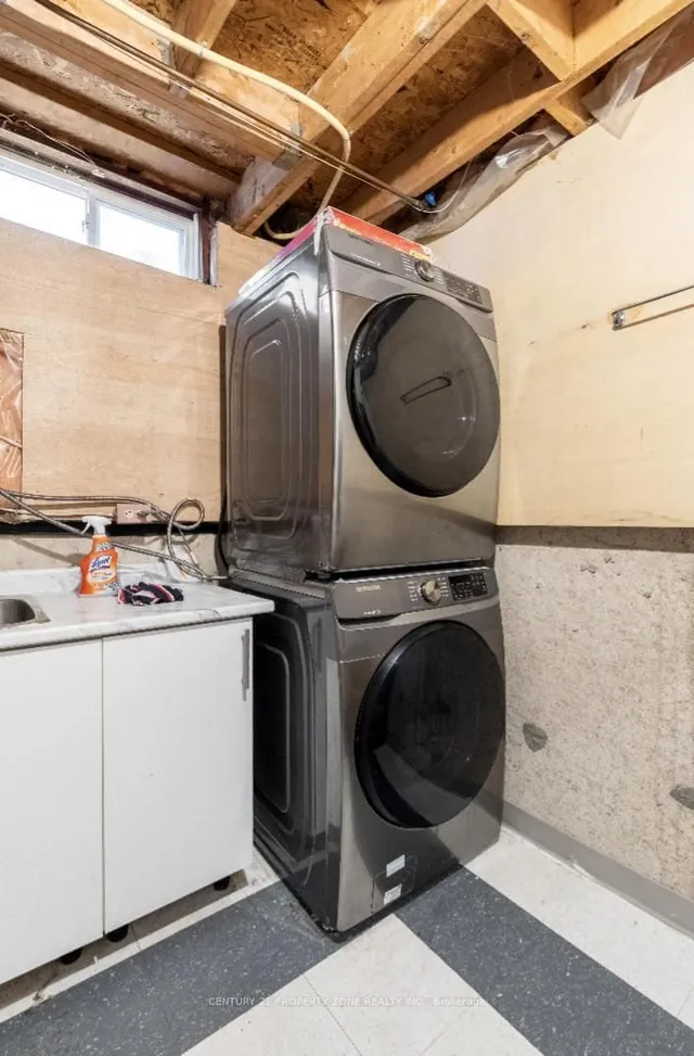 Additional image 34 of 50 Niagara Pl