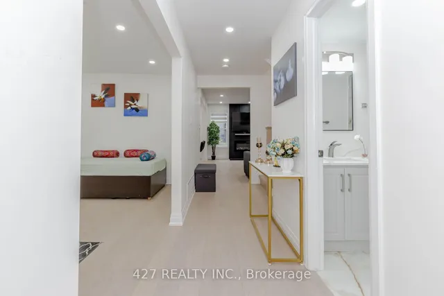 Additional image 7 of 42 Courtleigh Sq