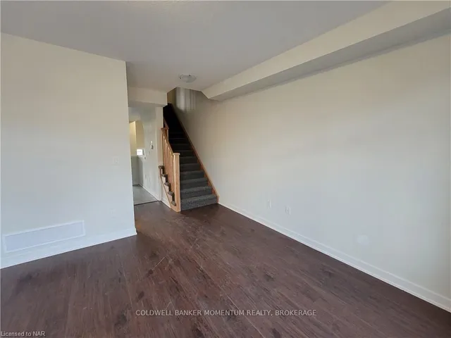 Additional image 21 of 590 North Service Rd Unit 25