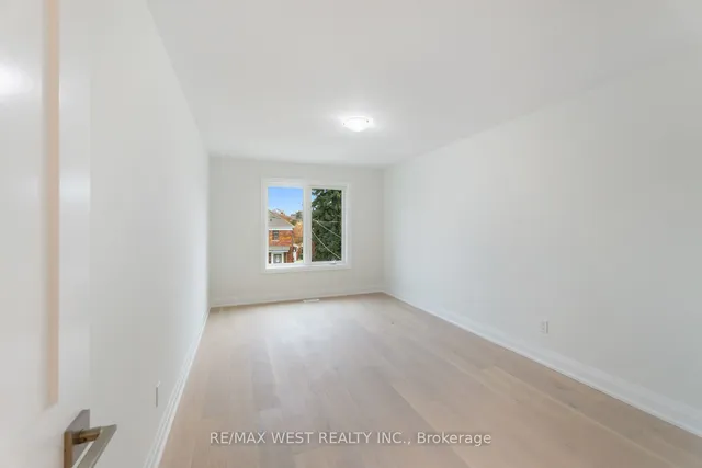 Additional image 25 of 1049 Greenwood Ave