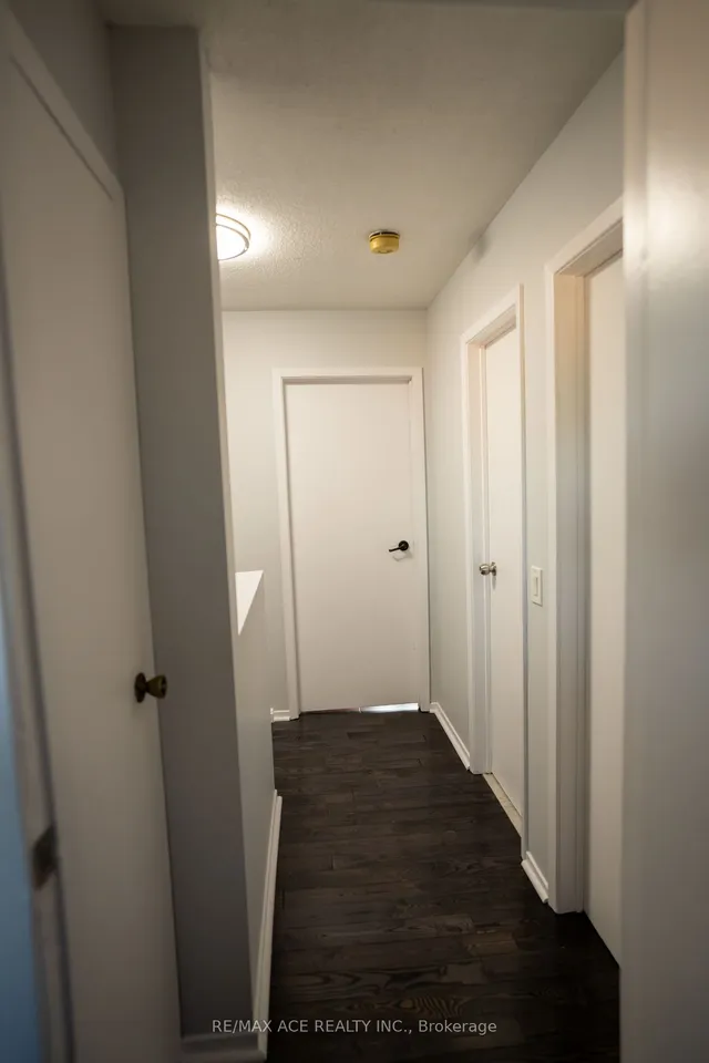 Additional image 15 of 47 John Stoner Dr