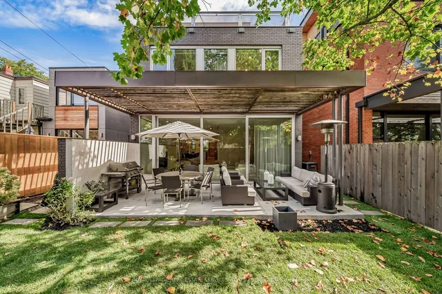 Additional image 38 of 102 Robert St