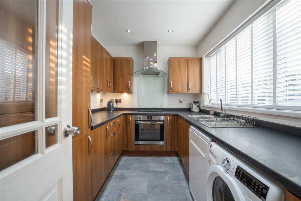 Additional image 7 of Willow Close, Tamworth