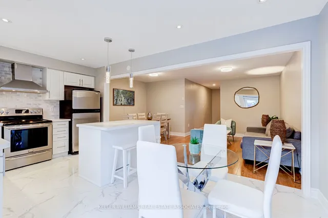 Additional image 26 of 94 Panton Tr