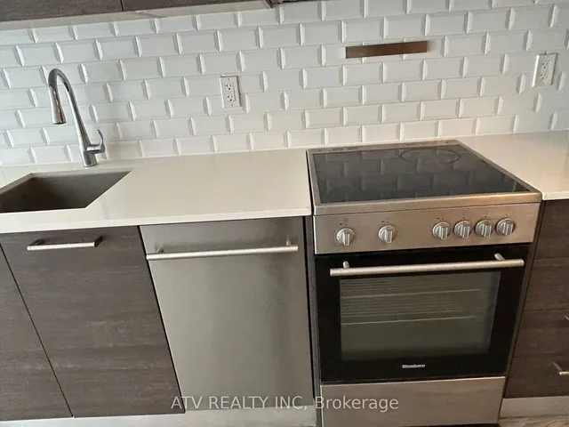 Additional image 8 of 28 Wellesley St Unit 3205