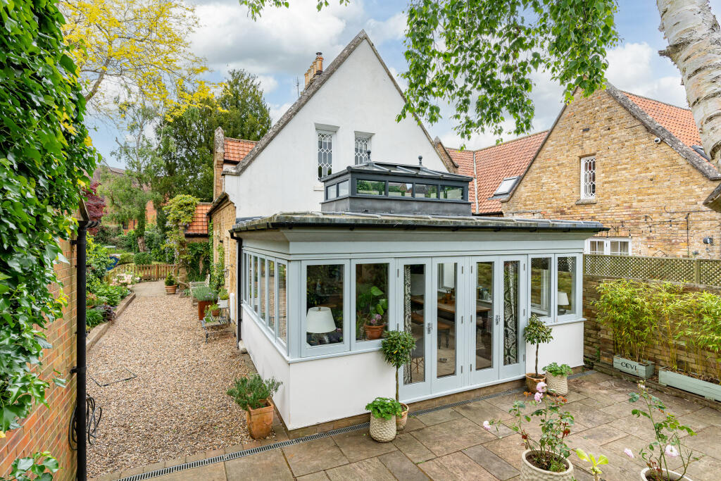 Additional image 21 of The Hazels, Lower Green, Tewin, AL6