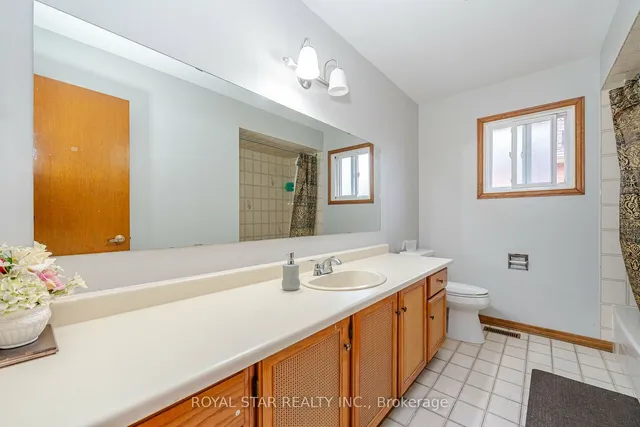 Additional image 27 of 10 Hedgerow Ave