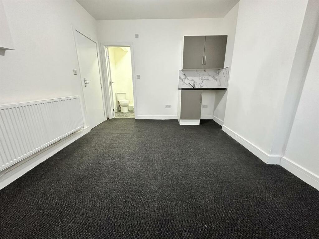 Additional image 18 of Manor Road, Smethwick