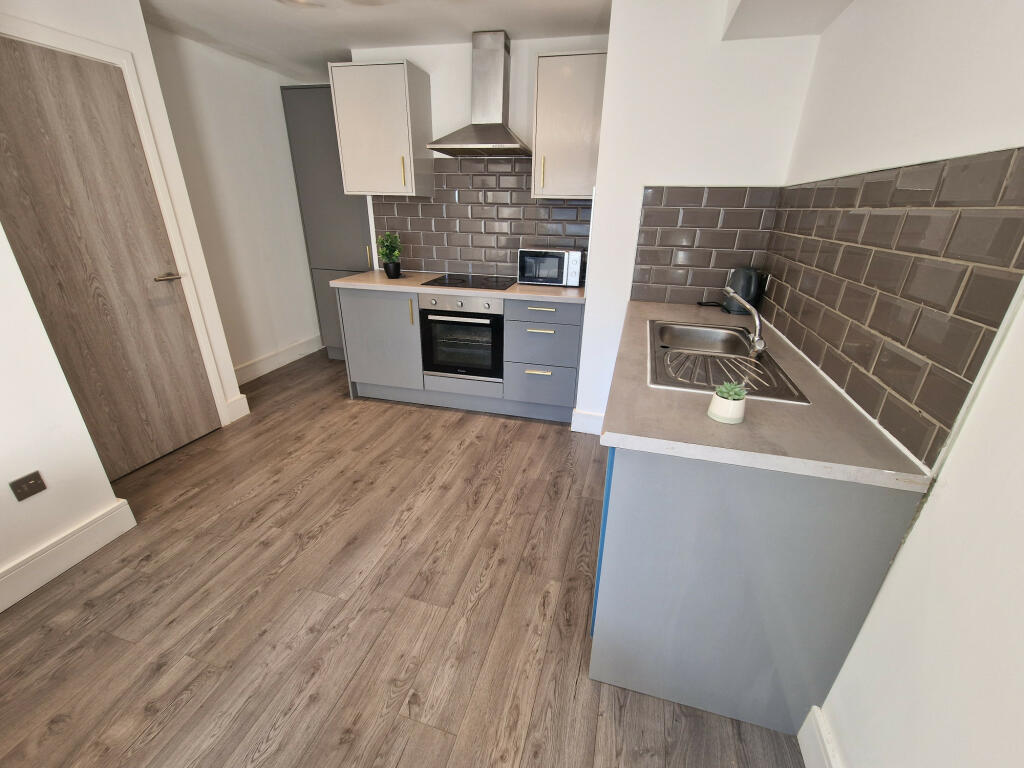 Additional image 6 of Empire House, 8-10 Piccadilly, Bradford, West Yorkshire, BD1