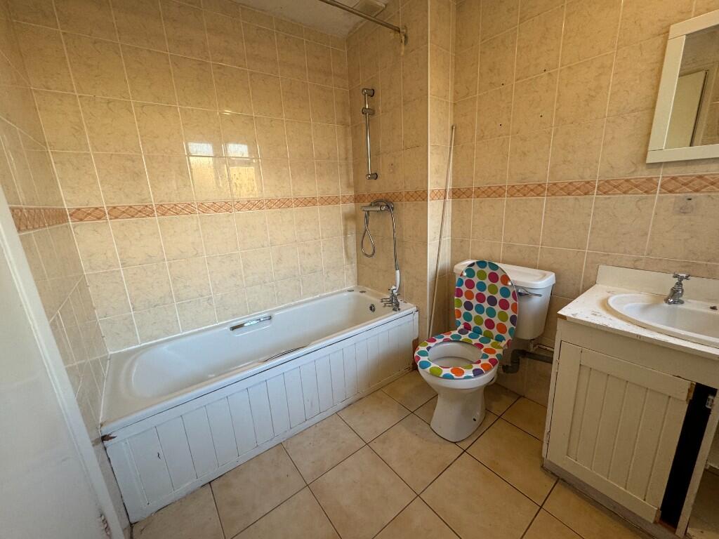 Additional image 6 of Grafton Road, B90