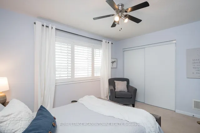 Additional image 28 of 988 Clark Blvd