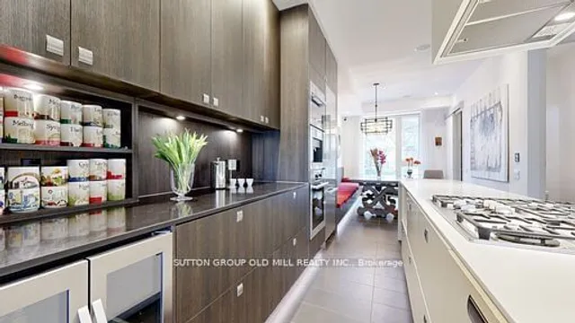 Additional image 6 of 253 Roxton Rd