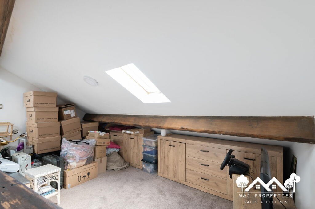 Additional image 33 of Blackburn Road, Darwen, BB3