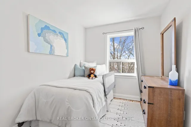 Additional image 18 of 24 Heale Ave