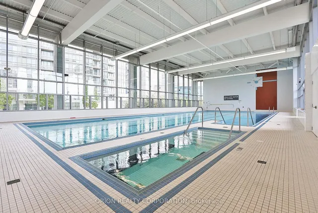 Additional image 31 of 35 Mariner Terr Unit 5501