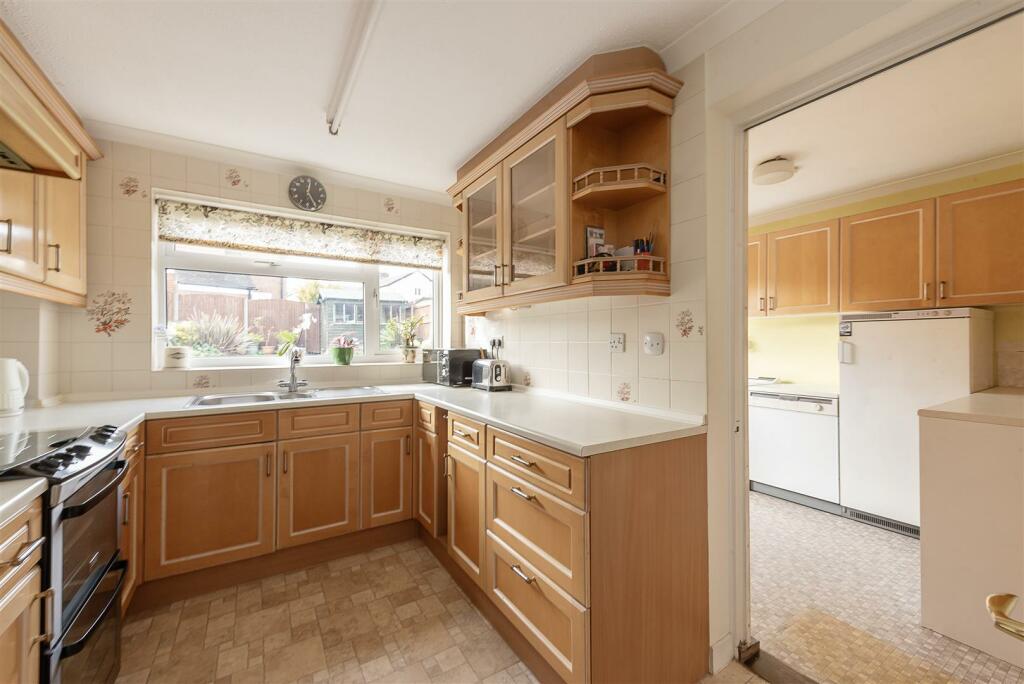 Additional image 14 of Waveney Road, Harpenden