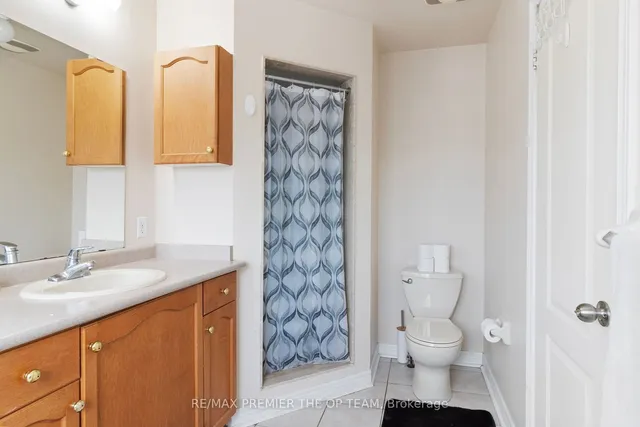 Additional image 13 of 922 Ledbury Cres