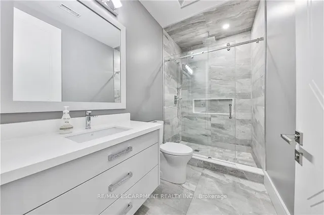 Additional image 31 of 2250 Chancery Lane