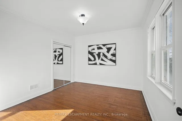 Additional image 18 of 1053 HELENA St