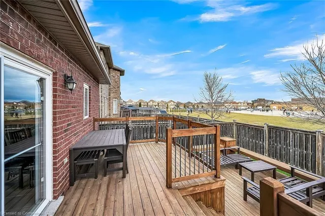 Additional image 45 of 31 Showcase Dr