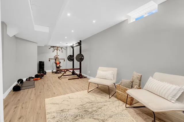 Additional image 35 of 2208 Kenneth Cres