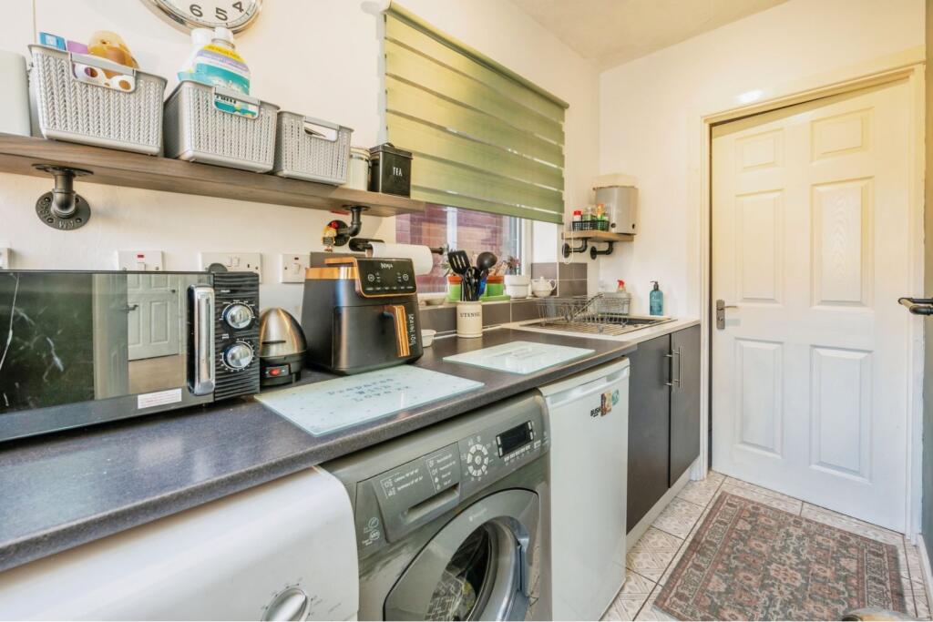 Additional image 9 of Birmingham Road, Bromsgrove, B61