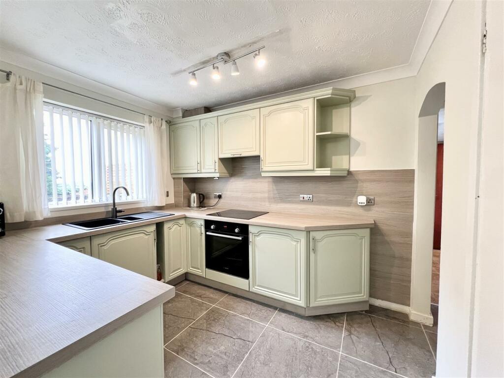 Additional image 4 of Rough Hill Drive, Rowley Regis