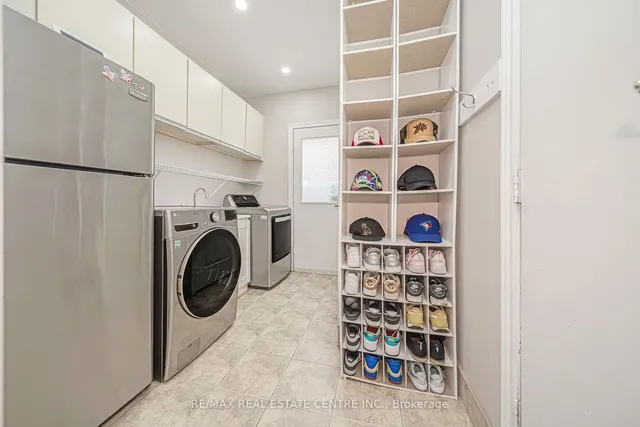 Additional image 22 of 63 Leeward Dr