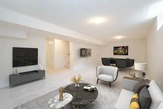 Additional image 34 of 3906 Koenig Rd