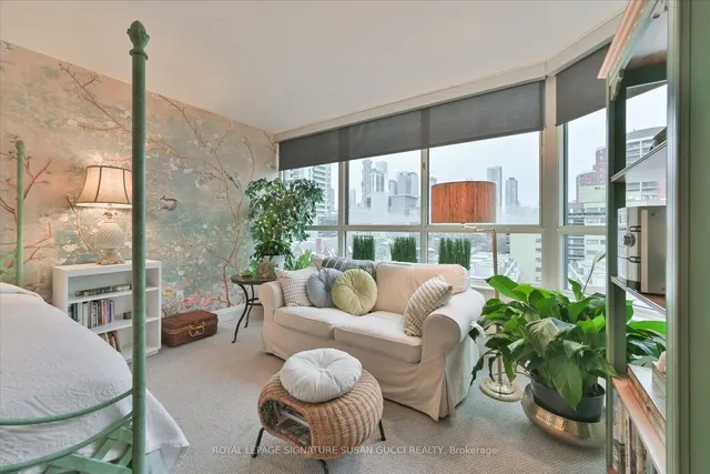 Additional image 18 of 130 Carlton St Unit 810