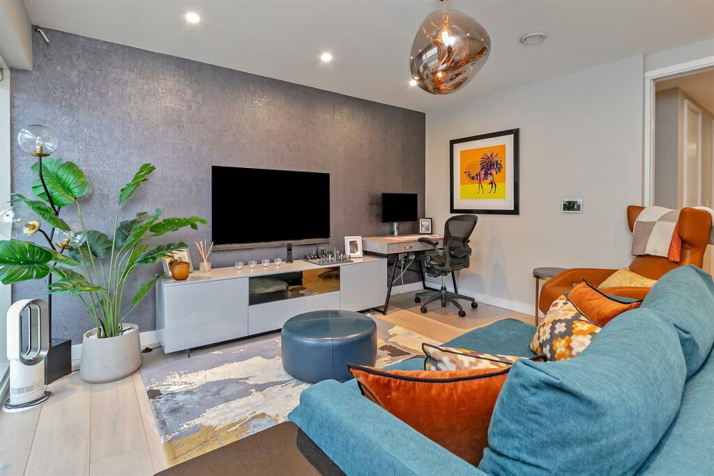 Additional image 18 of London Road, St. Albans