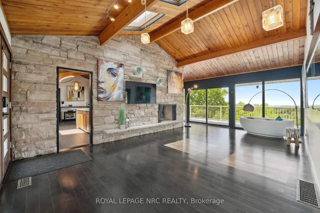 Additional image 6 of 33 LESLIE Dr