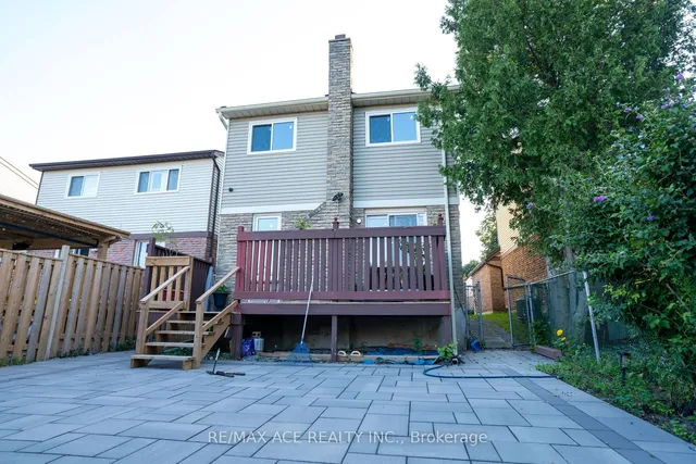 Additional image 34 of 47 John Stoner Dr