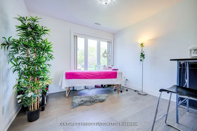 Additional image 11 of 12 Rollins Pl