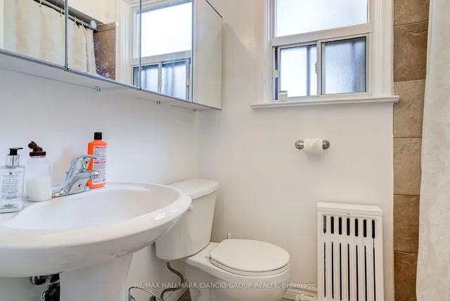 Additional image 16 of 38 Pendeen Ave