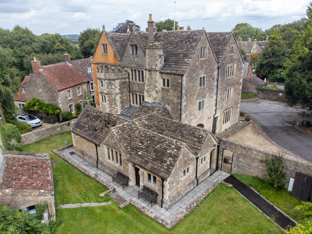 Additional image 4 of Beckington Castle, 17 Castle Corner, Beckington, Frome, BA11 6TA