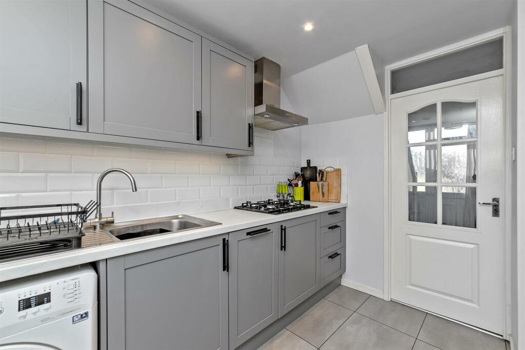 Additional image 8 of Canberra Close, St Albans