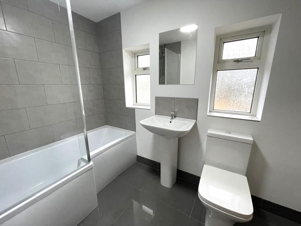 Additional image 13 of Portland Road, Street