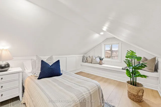 Additional image 19 of 20 Walter Ave