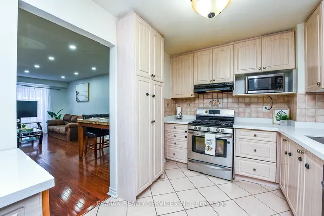 Additional image 8 of 70 Morley Cres Unit 70