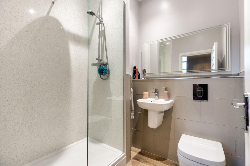 Additional image 7 of The Birches, 47 Azalea Close, St. Albans, Hertfordshire, AL2