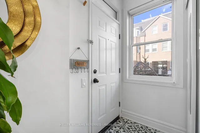 Additional image 28 of 760 Lawrence Ave Unit 28