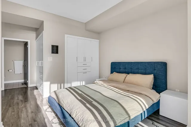 Additional image 19 of 25 Capreol Crt Unit 3010