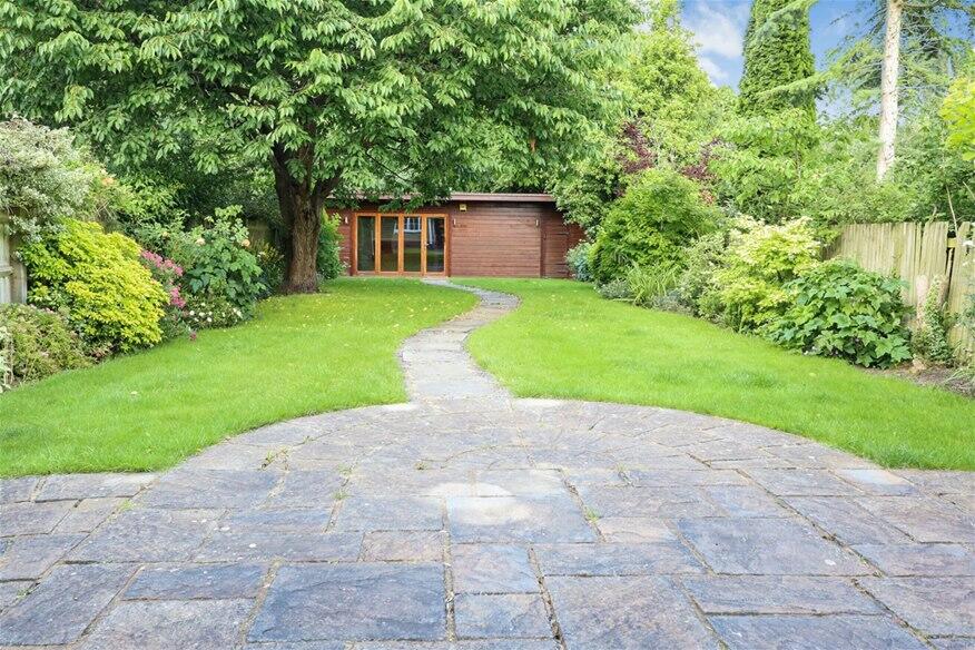 Additional image 12 of Maple Cottages, West Common, Harpenden, AL5