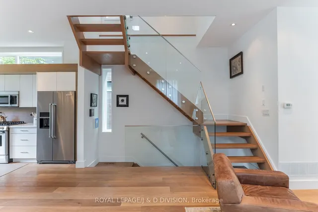 Additional image 10 of 13 Barfield Ave